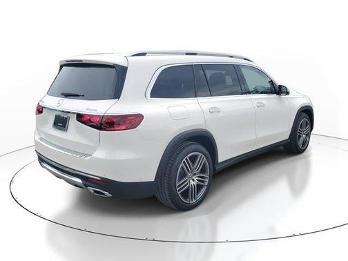 2026 Mercedes-Benz GLS 450