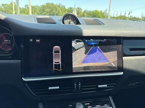 2021 Porsche Cayenne Base