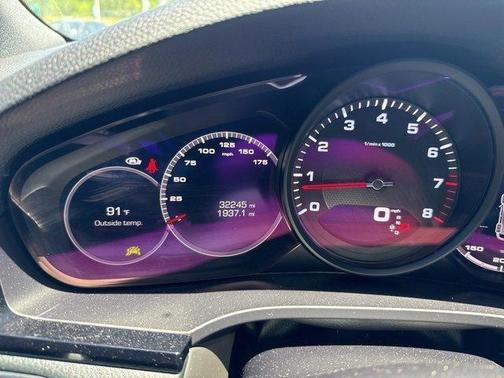2021 Porsche Cayenne Base