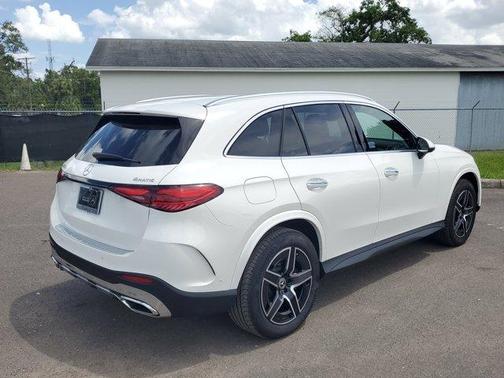 2025 Mercedes-Benz GLC 350e Base 4MATIC