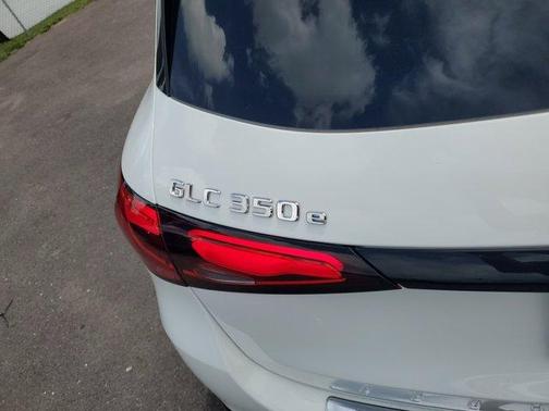 2025 Mercedes-Benz GLC 350e Base 4MATIC