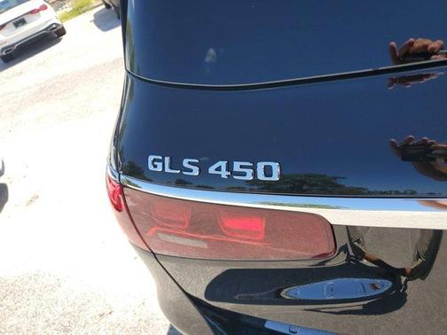 2026 Mercedes-Benz GLS 450