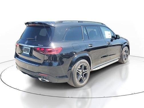 2026 Mercedes-Benz GLS 450