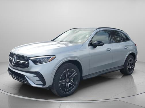 Cirrus Silver Metallic 2026 Mercedes-Benz GLC 300