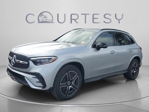 Cirrus Silver Metallic 2026 Mercedes-Benz GLC 300