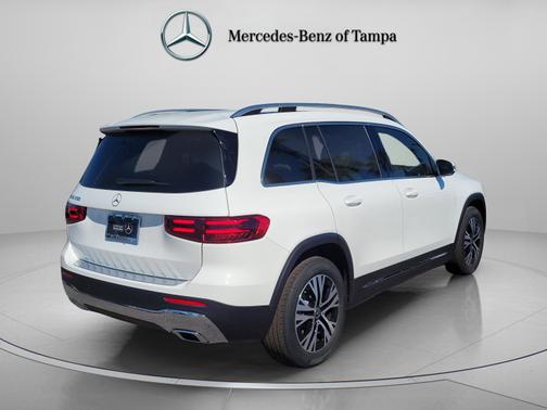 2026 Mercedes-Benz GLB 250 