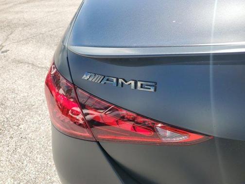 2025 Mercedes-Benz AMG C 63 S E Performance