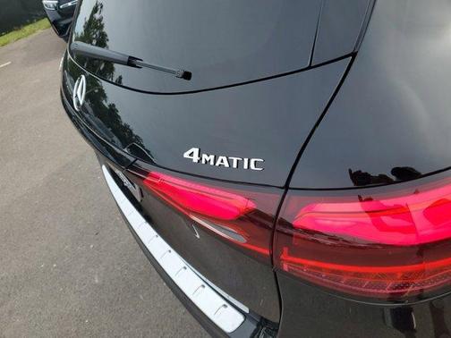 2026 Mercedes-Benz GLC 300 Base 4MATIC