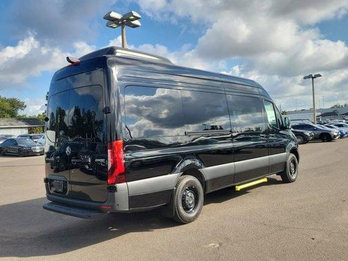 2026 Mercedes-Benz Sprinter 2500 High Roof