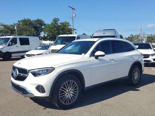 2025 Mercedes-Benz GLC 300 Base