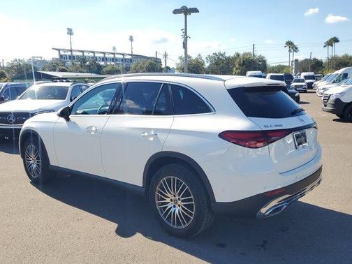 2025 Mercedes-Benz GLC 300 Base