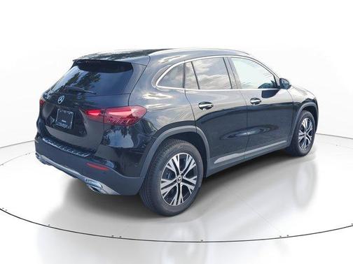 2025 Mercedes-Benz GLA 250 Base
