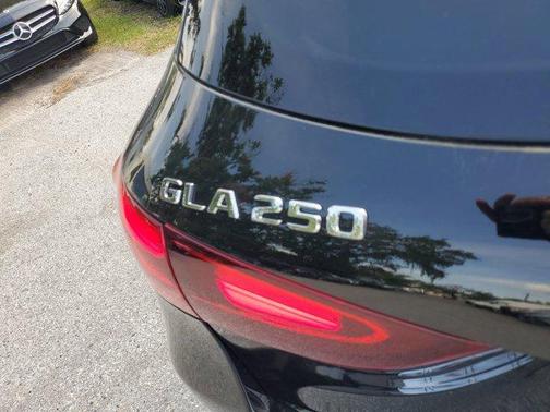 2025 Mercedes-Benz GLA 250 Base