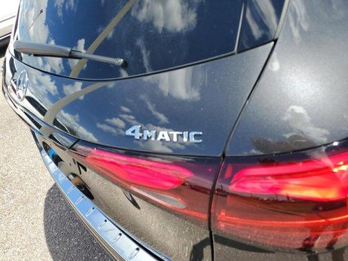 2025 Mercedes-Benz GLC 350e Base 4MATIC