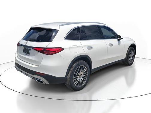 2026 Mercedes-Benz GLC 300 Base