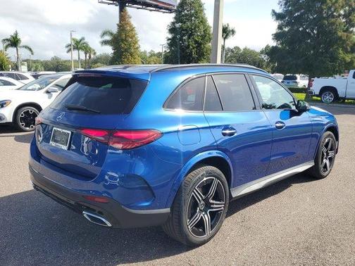 2025 Mercedes-Benz GLC 300 Base