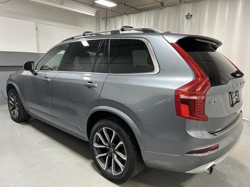 2019 Volvo XC90 T5 Momentum