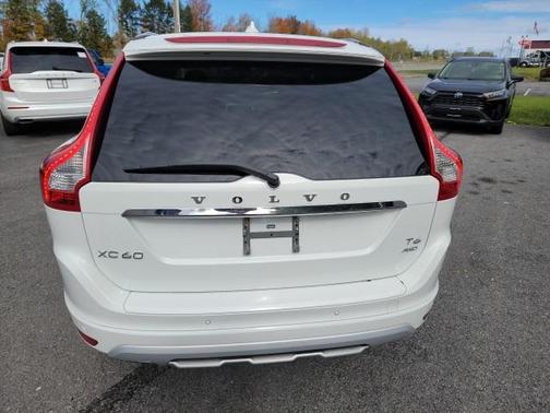 2017 Volvo XC60 T6 Dynamic