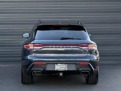 2025 Porsche Macan