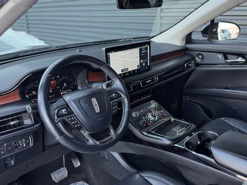 2021 Lincoln Nautilus Reserve