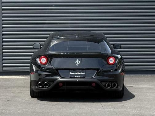 2015 Ferrari FF Base