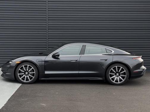 2024 Porsche Taycan 4S