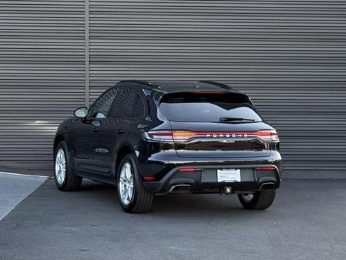 2025 Porsche Macan T