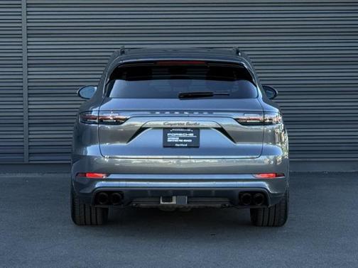2023 Porsche Cayenne Turbo