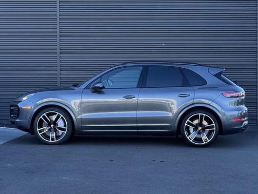 2023 Porsche Cayenne Turbo
