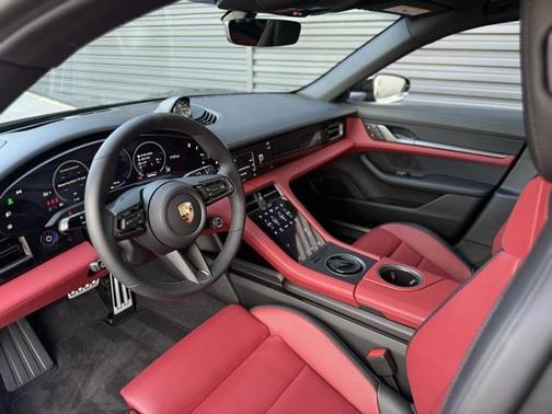 2026 Porsche Taycan 4S