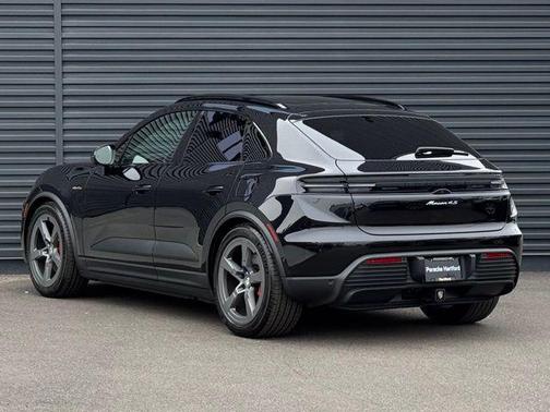Jet Black Metallic 2026 Porsche Macan Macan Electric 4
