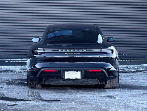 2020 Porsche Taycan Turbo