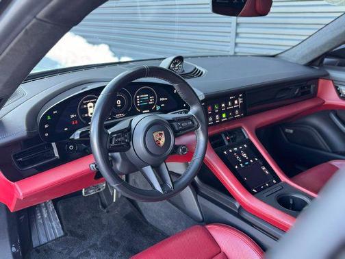 2020 Porsche Taycan Turbo