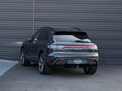 2025 Porsche Macan S