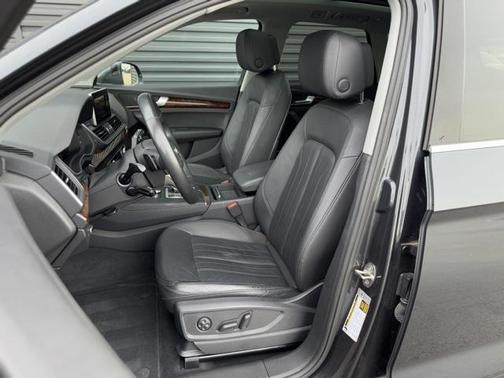 2018 Audi Q5 2.0T Premium Plus
