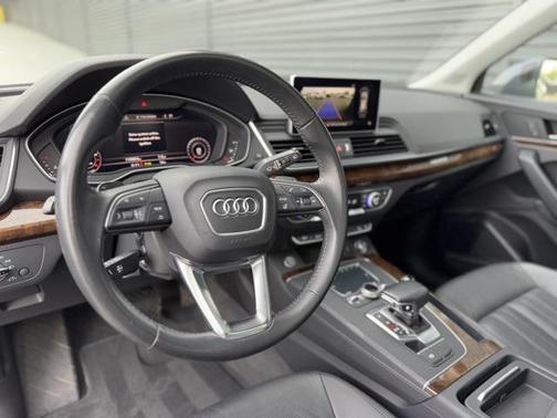 2018 Audi Q5 2.0T Premium Plus