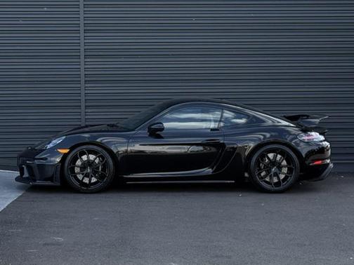 2021 Porsche 718 Cayman GT4
