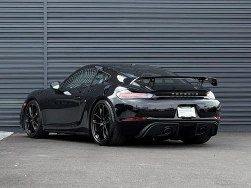2021 Porsche 718 Cayman GT4