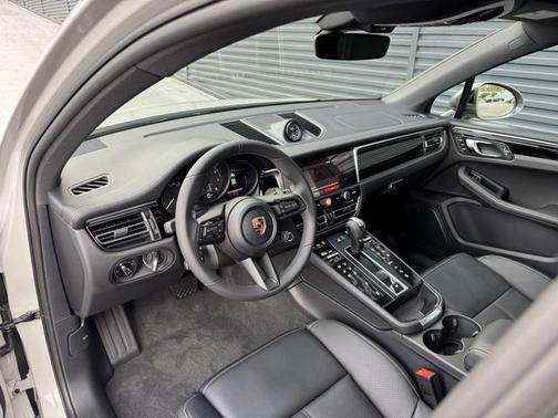 2026 Porsche Macan T