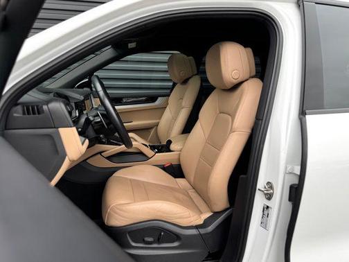 2024 Porsche Cayenne S