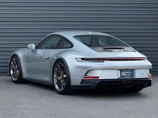 GT Silver Metallic 2022 Porsche 911 GT3