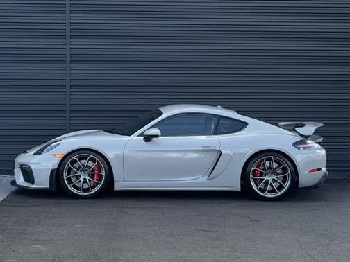 2023 Porsche 718 Cayman GT4