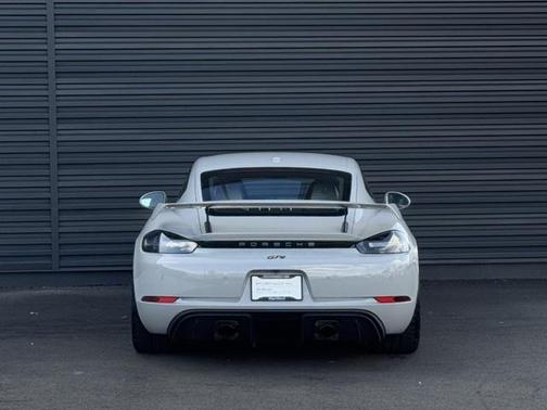 2023 Porsche 718 Cayman GT4