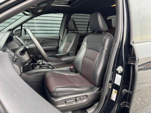 2019 Honda Ridgeline Black