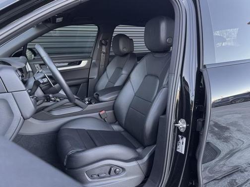 2025 Porsche Cayenne Cayenne
