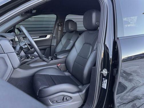 2025 Porsche Cayenne Cayenne