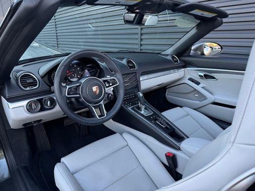 2025 Porsche 718 Boxster Style Edition