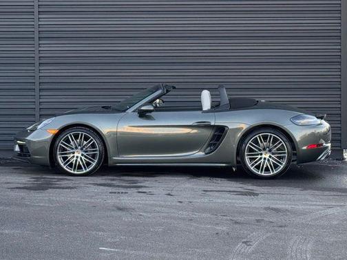2025 Porsche 718 Boxster Style Edition