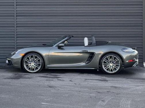 2025 Porsche 718 Boxster Style Edition