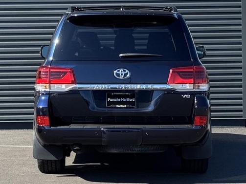 2019 Toyota Land Cruiser Base